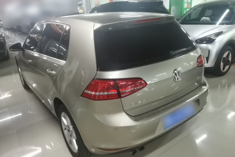 Volkswagen Golf 2015 car image #7