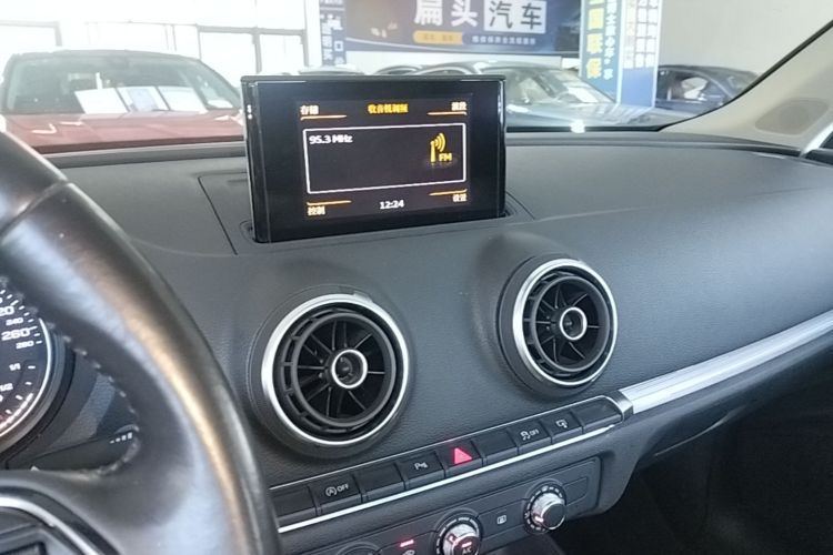 Audi A3 2016 immagine di auto #17