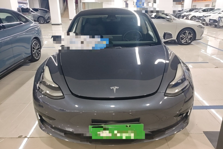 Tesla Model 3 2020 car image #3