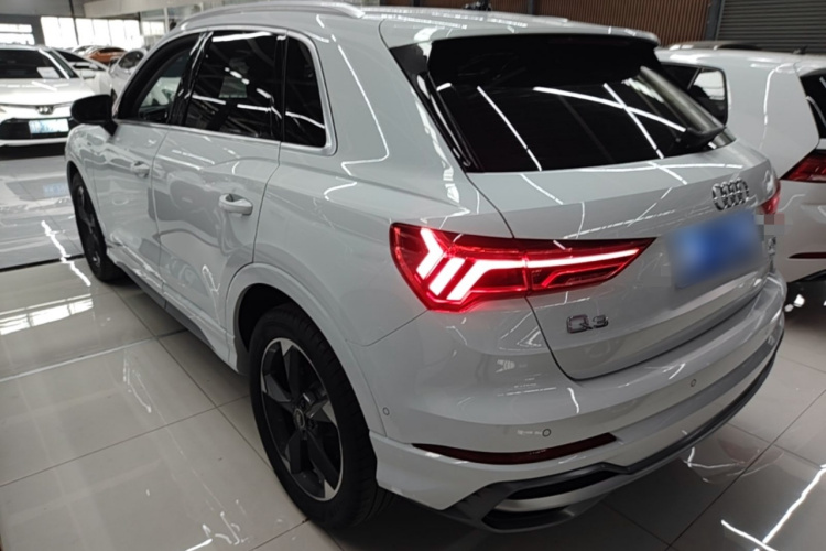 Audi Q3 2023 #5 Audi Q3 2023 car image #5
