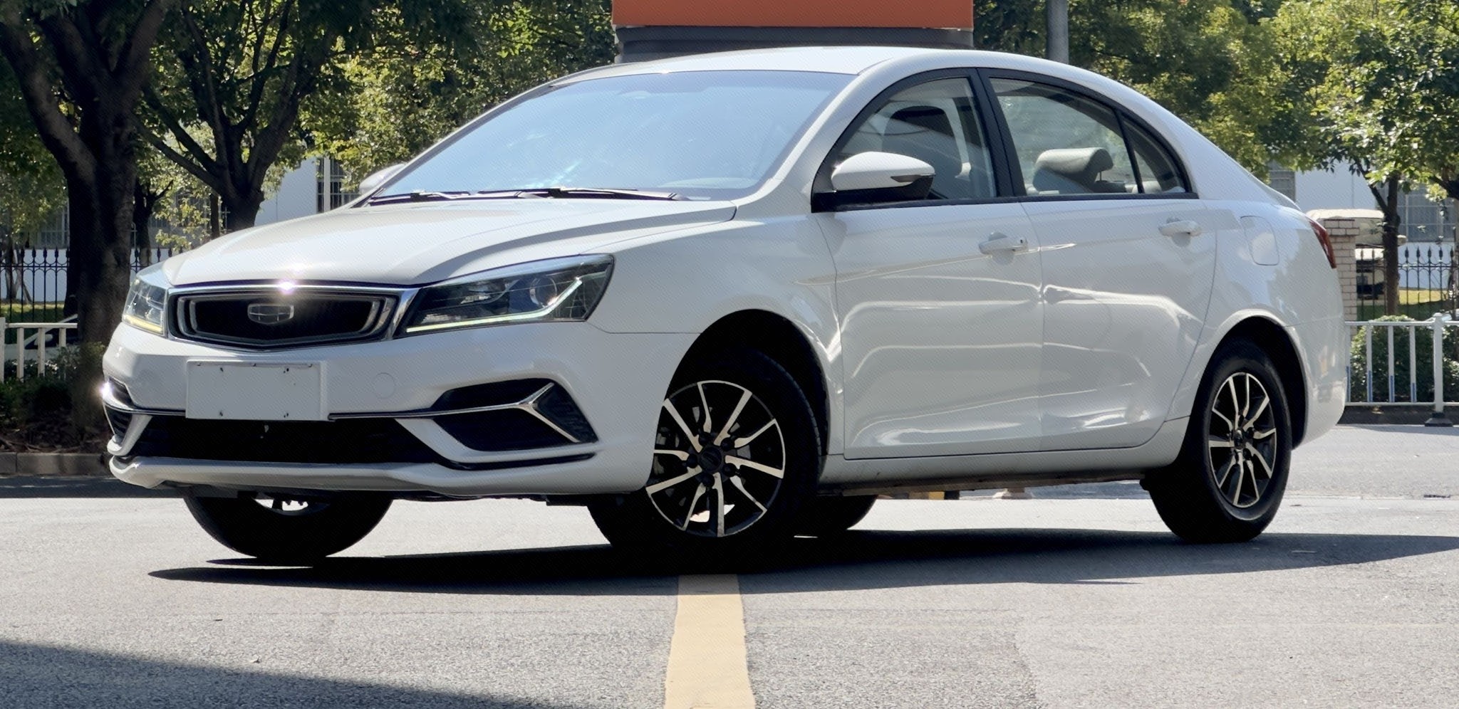 GEELY Emgrand 2020 изображение автомобиля 