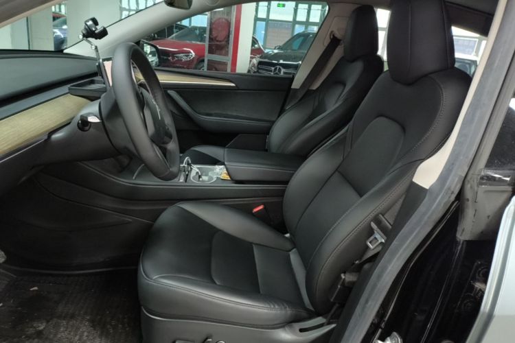Tesla Model Y 2022 #19 Tesla Model Y 2022 car image #19