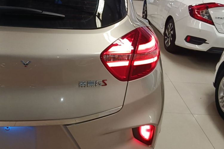 GEELY Emgrand GS 2019 #8 GEELY Emgrand GS 2019 immagine di auto #8