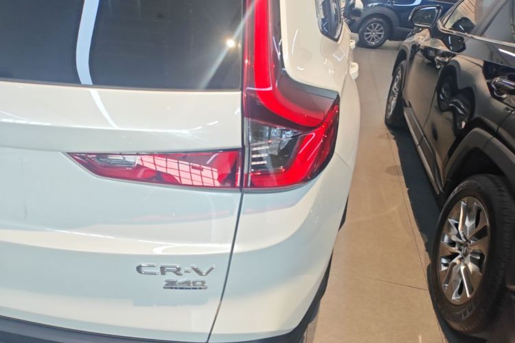 Honda CR-V 2023 imagen de coche #8