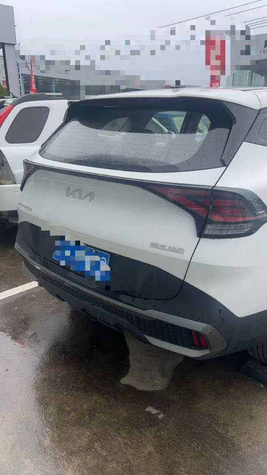 Kia Sportage 2025 car image #2