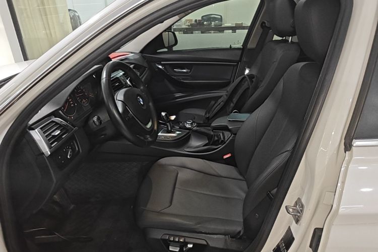 BMW 3 Series 2016 #15 BMW 3 Series 2016 car image #15