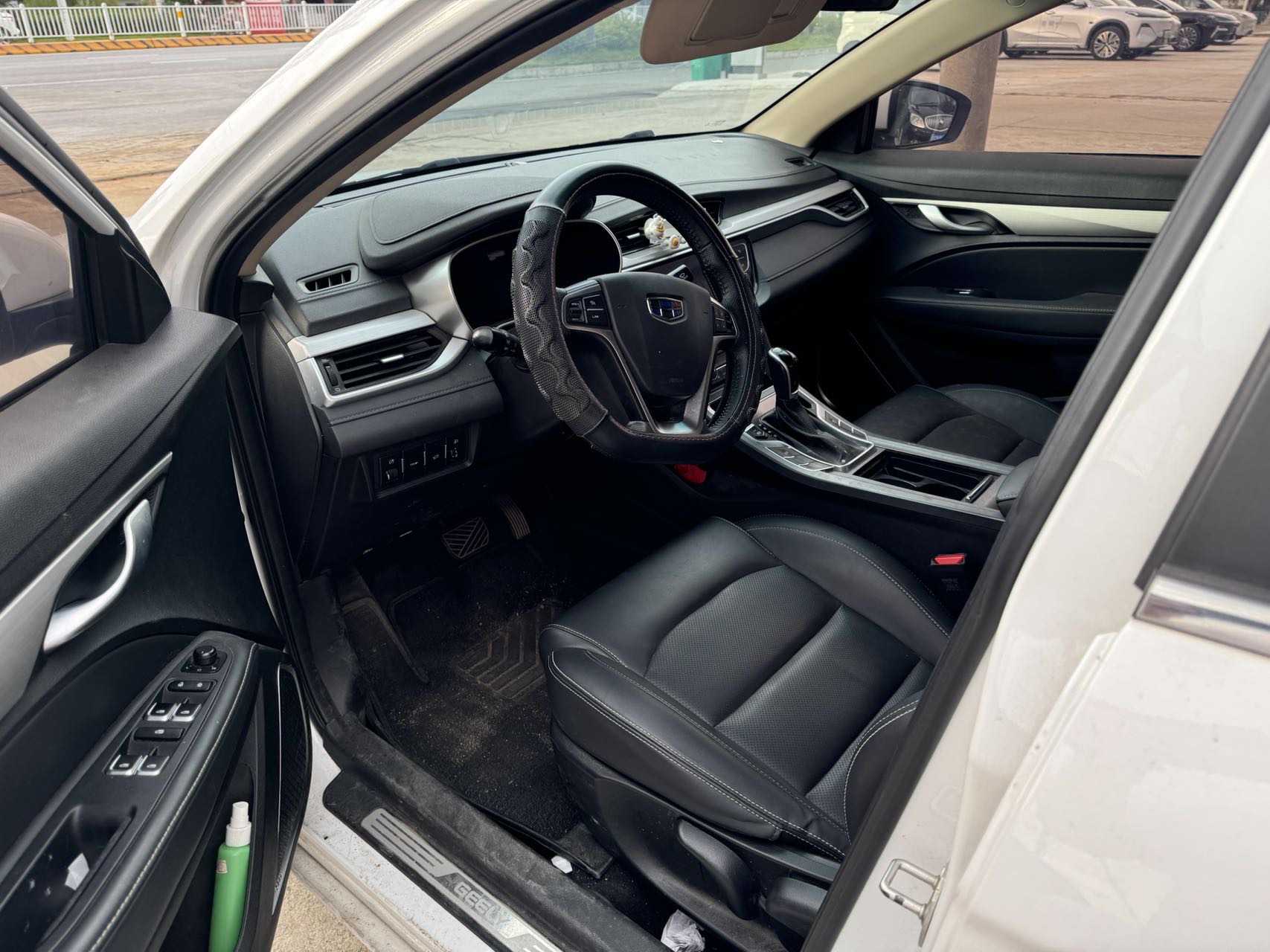 GEELY Emgrand 2018 car image #4