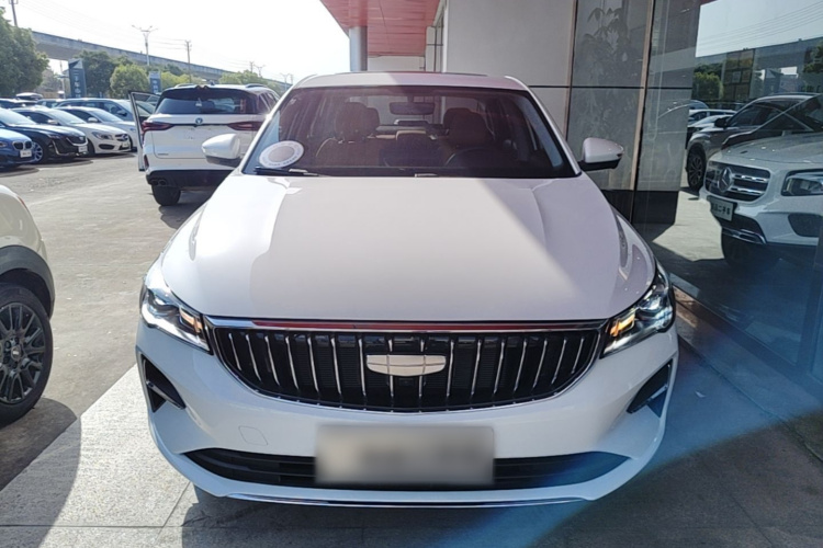 GEELY Emgrand 2024 car image #3