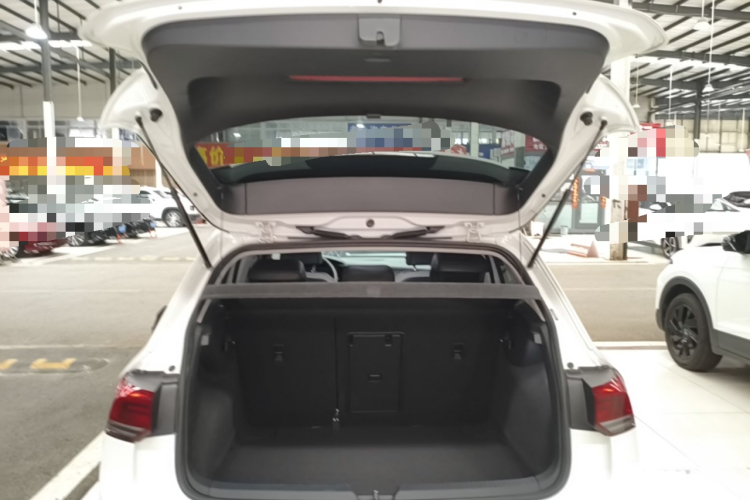 Volkswagen Golf 2023 #21 Volkswagen Golf 2023 car image #21