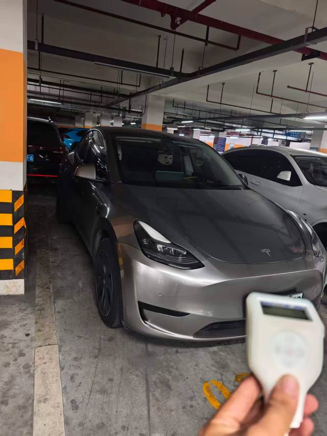 Tesla Model Y 2023 #2 Tesla Model Y 2023 car image #2