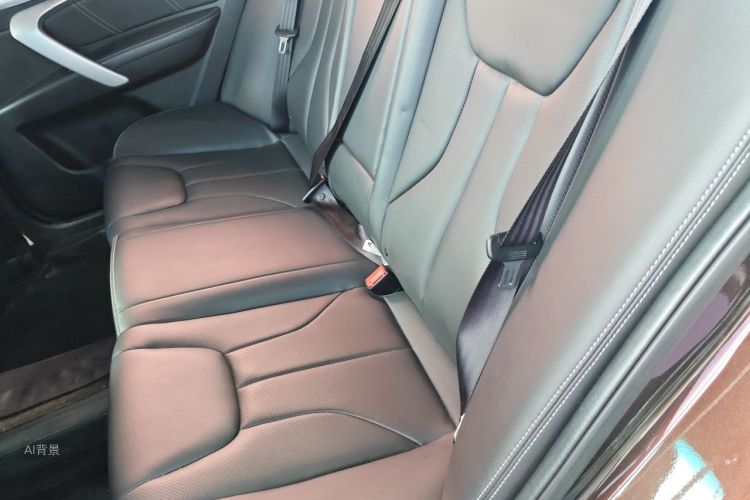 GEELY Emgrand 2018 car image #19