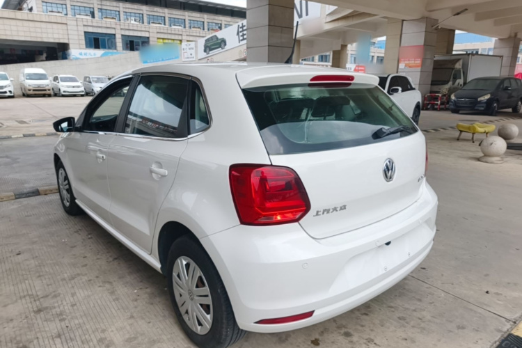 Volkswagen Polo 2017 car image #5