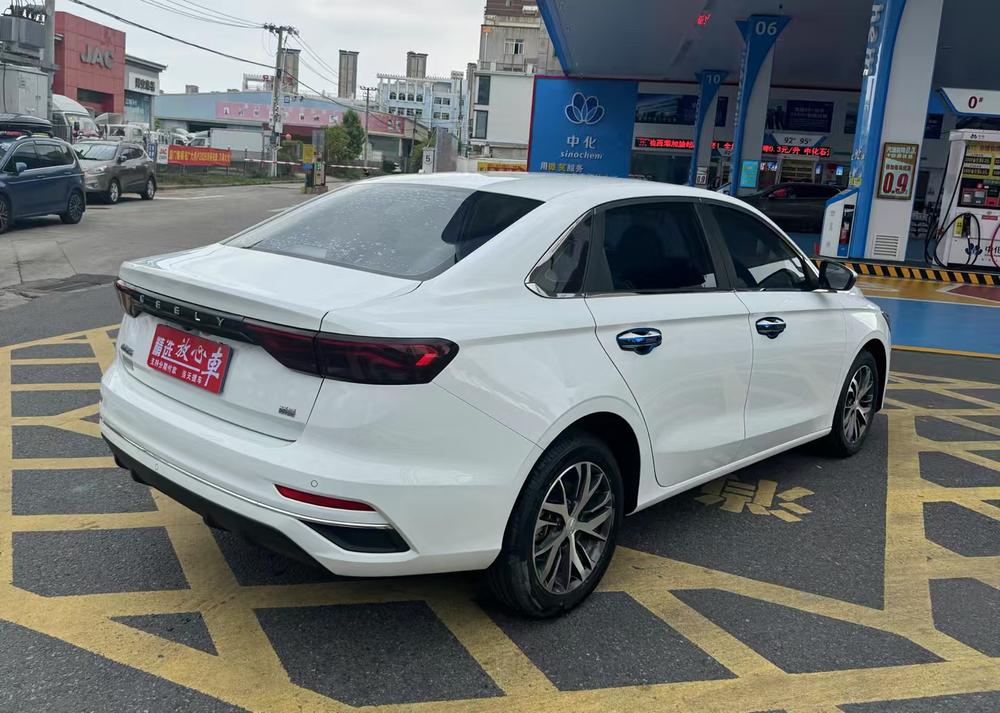 GEELY Emgrand 2023 #6 GEELY Emgrand 2023 car image #6