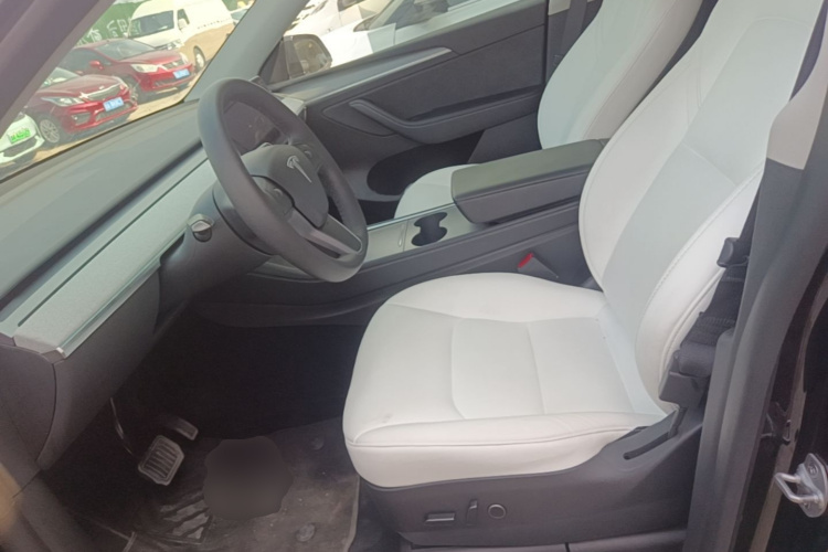 Tesla Model Y 2022 #19 Tesla Model Y 2022 car image #19