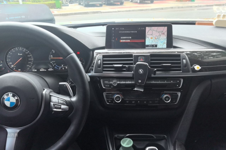 BMW 3 Series 2018 #11 BMW 3 Series 2018 car image #11