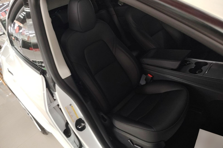 Tesla Model Y 2024 #24 Tesla Model Y 2024 car image #24