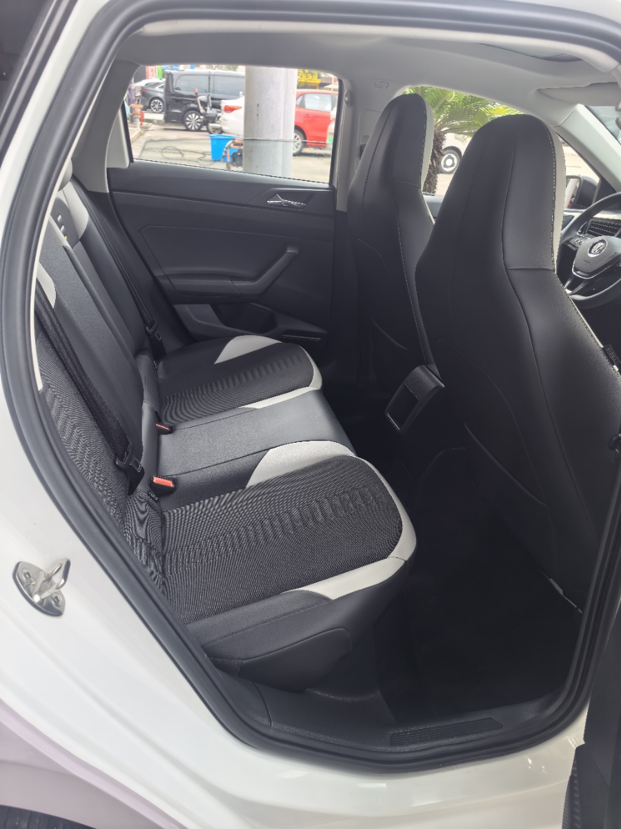 Volkswagen Polo 2020 car image #5
