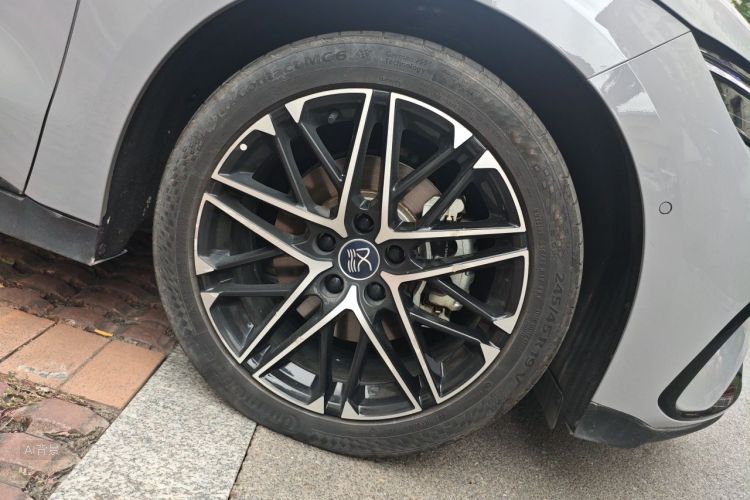 BYD Han 2024 car image #9
