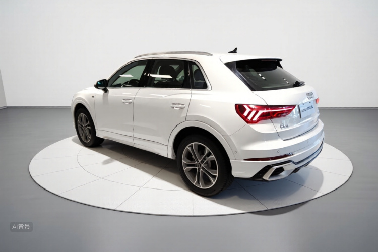 Audi Q3 2024 car image #5