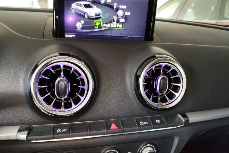 Audi A3 2018 car image #15