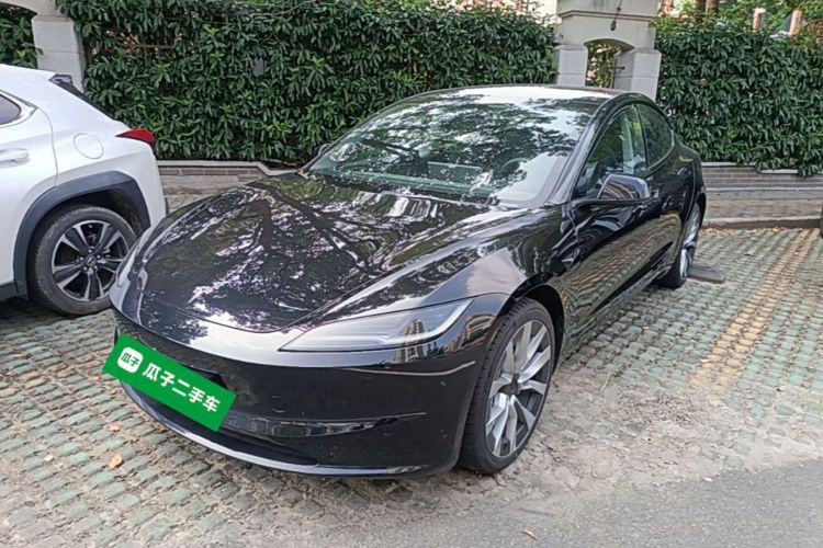 Tesla Model 3 2025 #2 Tesla Model 3 2025 car image #2