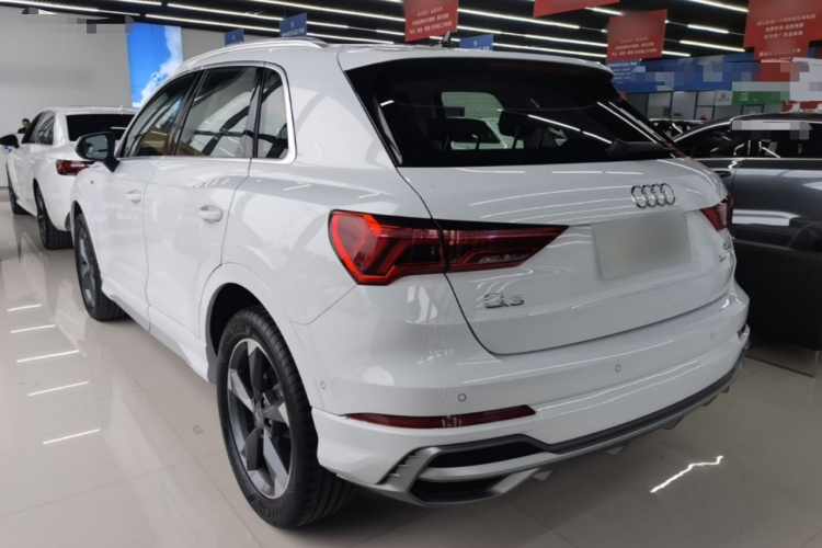 Audi Q3 2021 #5 Audi Q3 2021 car image #5