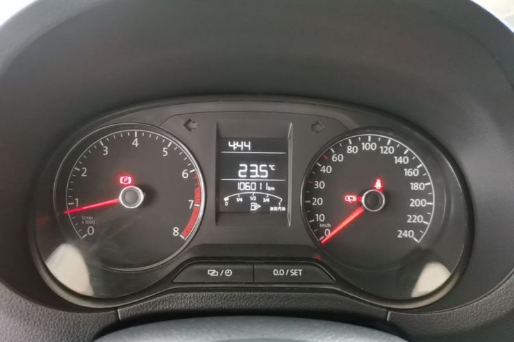 Volkswagen Polo 2016 #12 Volkswagen Polo 2016 car image #12
