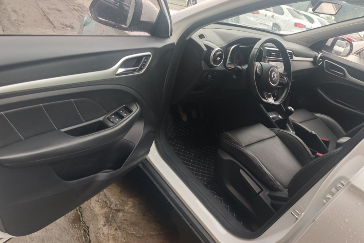 MG ZS 2018 #12 MG ZS 2018 car image #12