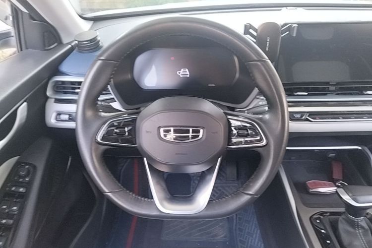 GEELY Emgrand 2022 car image #11