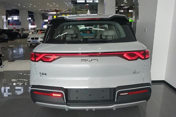 BYD YuanUP 2024 #6 BYD YuanUP 2024 car image #6