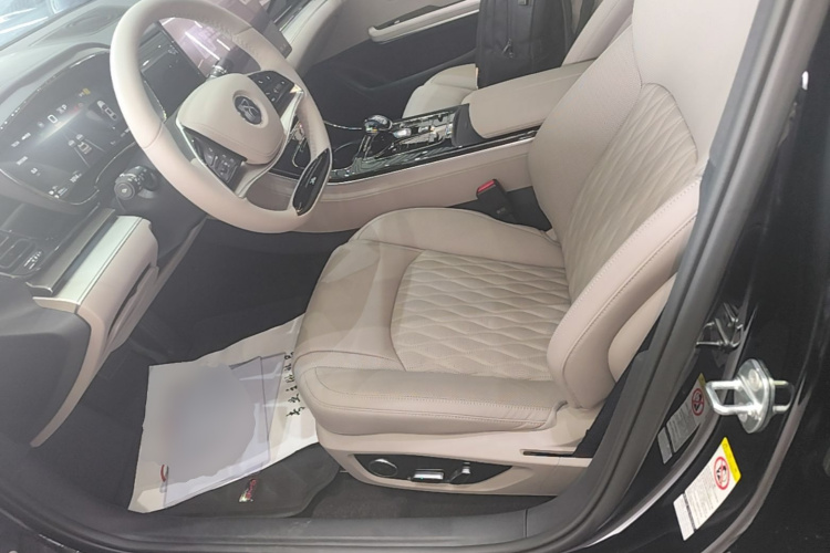 BYD Han 2024 #15 BYD Han 2024 car image #15