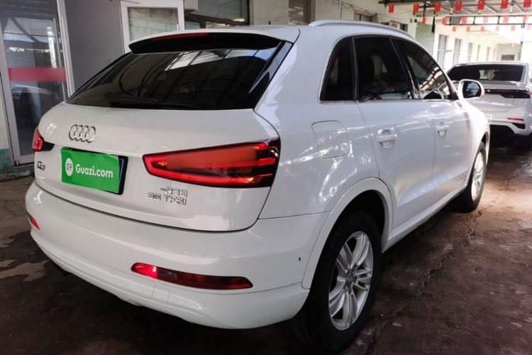 Audi Q3 2014 car image #7