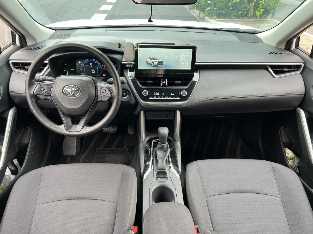 Toyota Corolla Cross 2025 #12 Toyota Corolla Cross 2025 car image #12