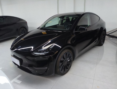 Tesla Model Y 2023 car image 