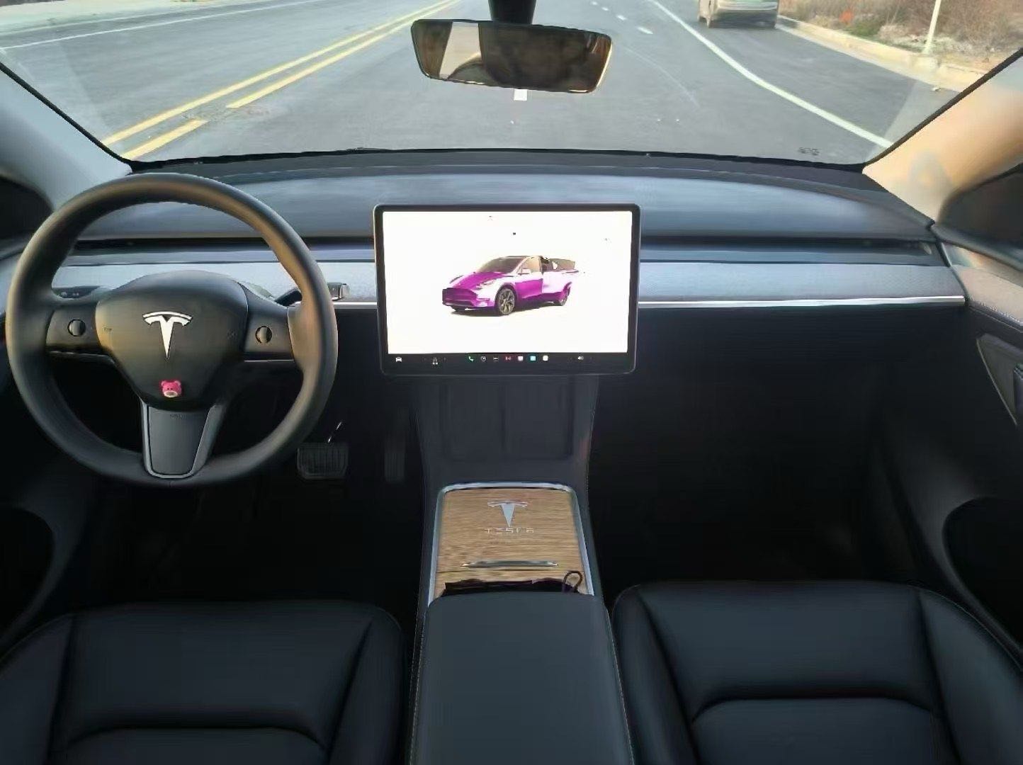 Tesla Model Y 2024 #7 Tesla Model Y 2024 image de voiture #7