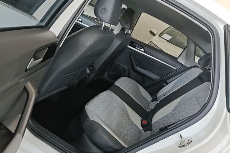 Volkswagen Lavida 2022 car image #17