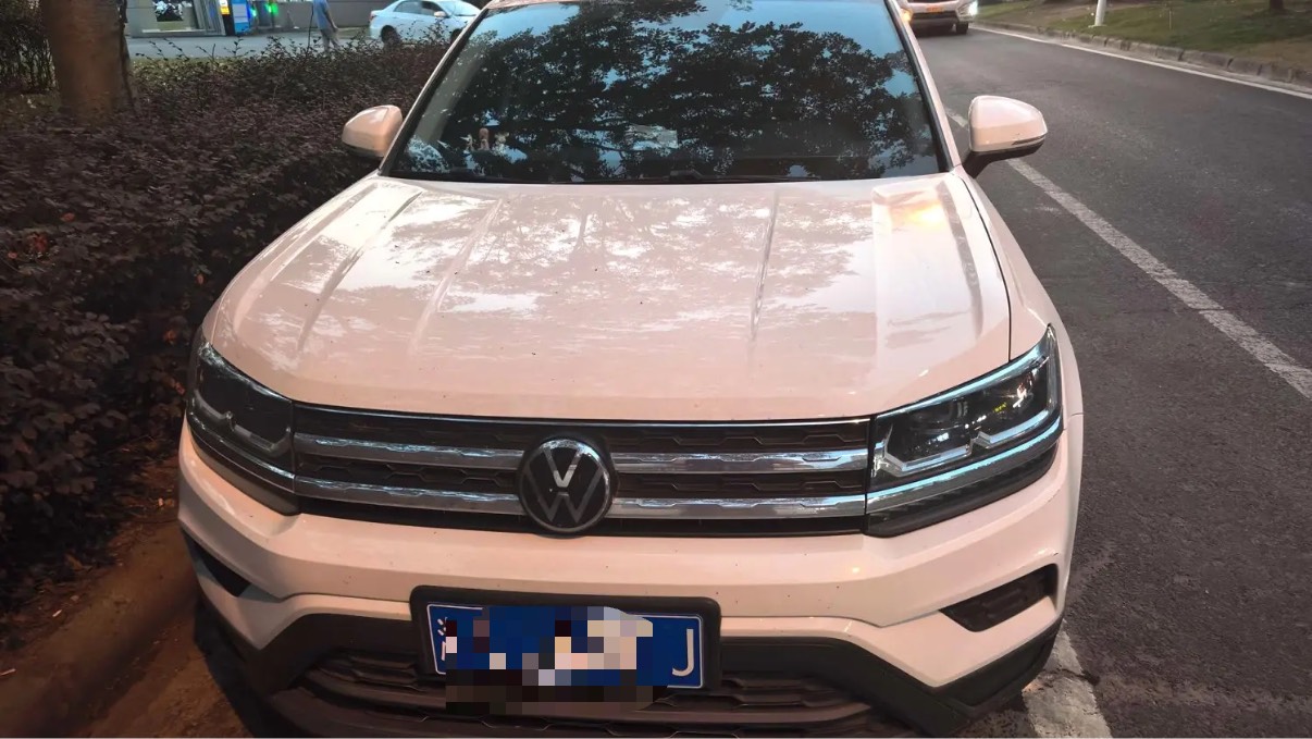 2022 #2 2022 immagine di auto #2