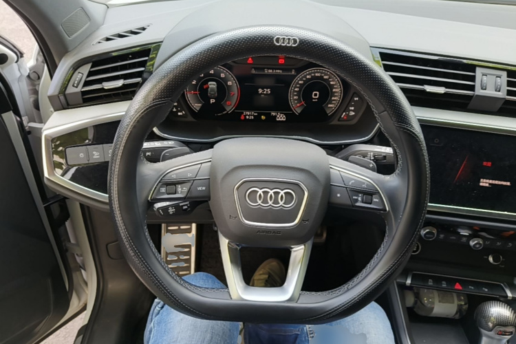 Audi Q3 2024 image de voiture #11