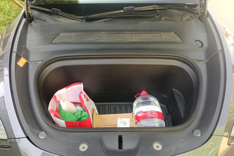 Tesla Model Y 2021 #22 Tesla Model Y 2021 صورة سيارة #22