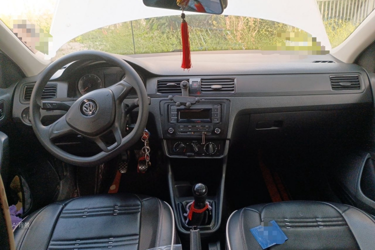 Volkswagen Santana 2016 car image #11