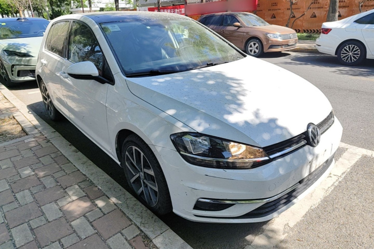 Volkswagen Golf 2019 #4 Volkswagen Golf 2019 car image #4