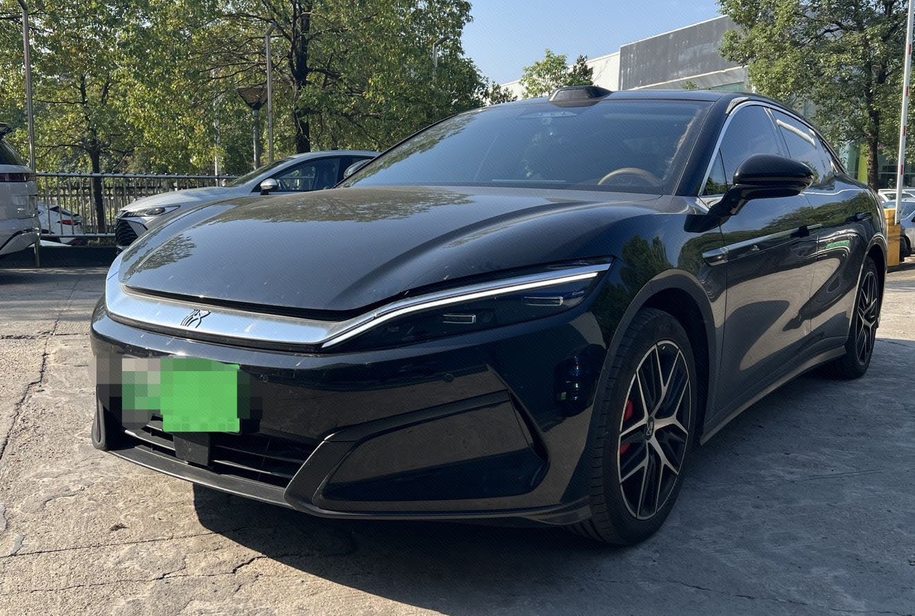 BYD HanL 2025 BYD HanL 2025 car image