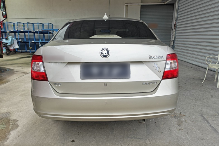 Skoda Rapid 2016 #6 Skoda Rapid 2016 car image #6
