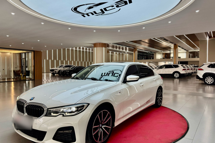 BMW 3 Series 2021 #2 BMW 3 Series 2021 car image #2