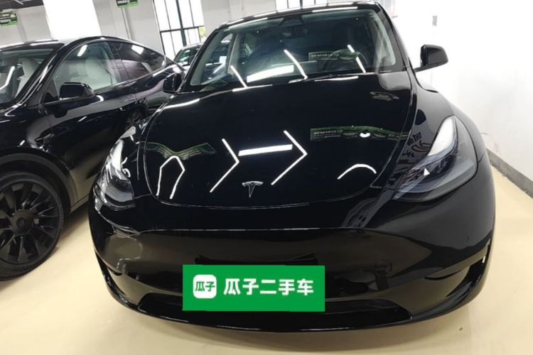 Tesla Model Y 2023 #3 Tesla Model Y 2023 car image #3