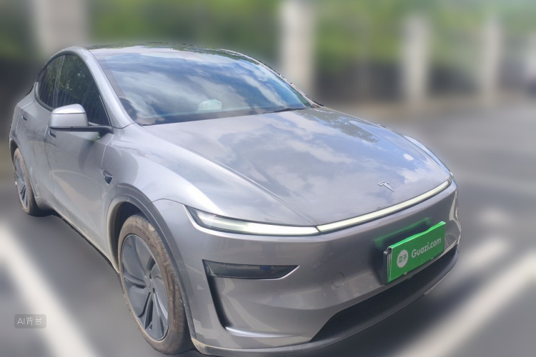 Tesla Model Y 2025 #4 Tesla Model Y 2025 car image #4