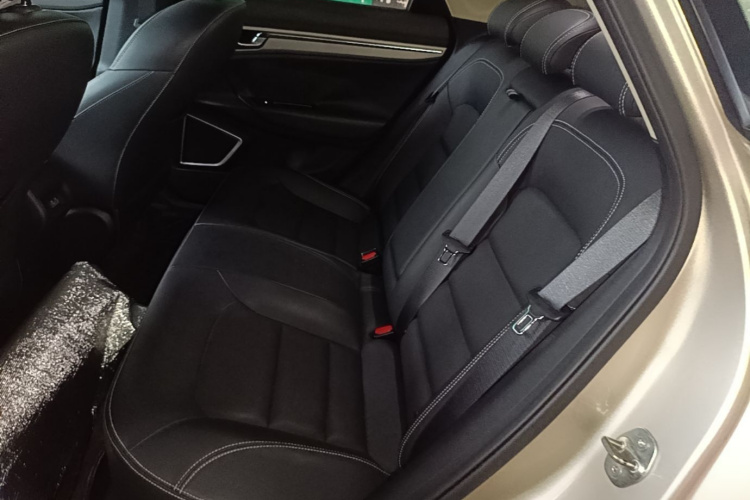 GEELY Emgrand GS 2018 #17 GEELY Emgrand GS 2018 car image #17