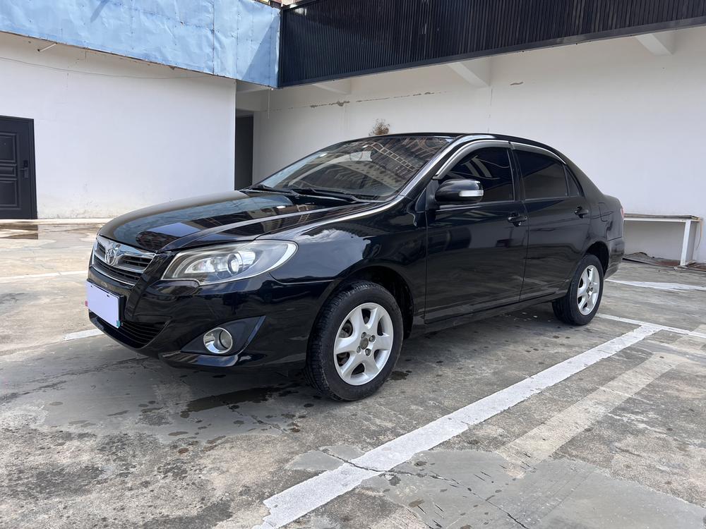Toyota Corolla (Classic) 2015 Toyota Corolla (Classic) 2015 car image
