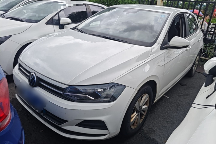 Volkswagen Polo 2023 car image #2