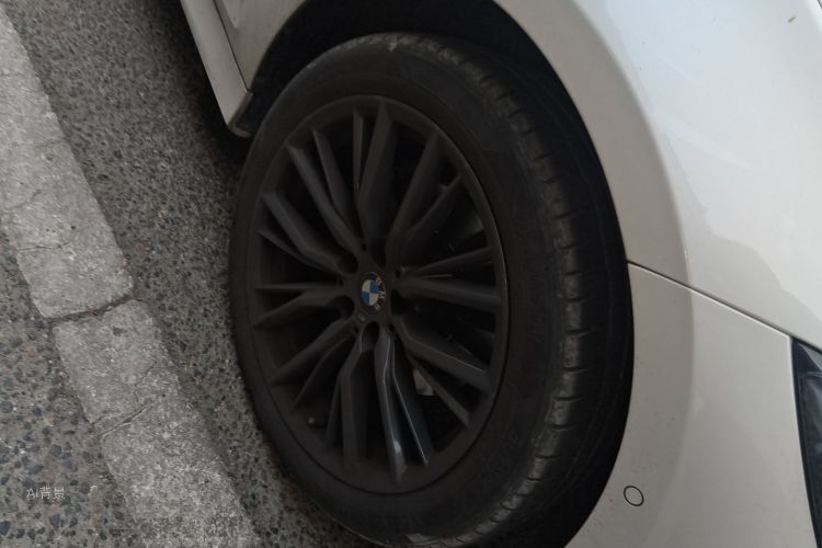 BMW 3 Series 2023 car image #9